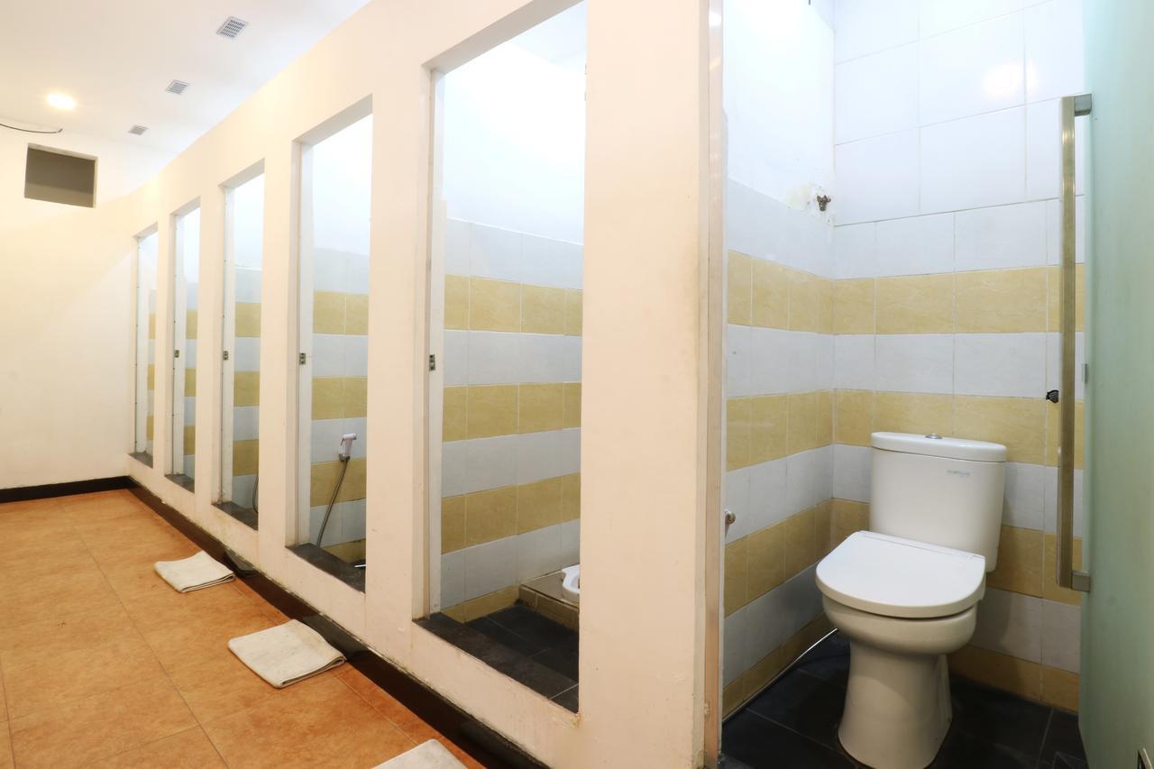 Morning Sun Hotel Surabaya Exterior foto